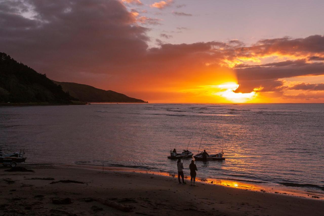 Hotel Tatapouri Bay Gisborne Exteriér fotografie